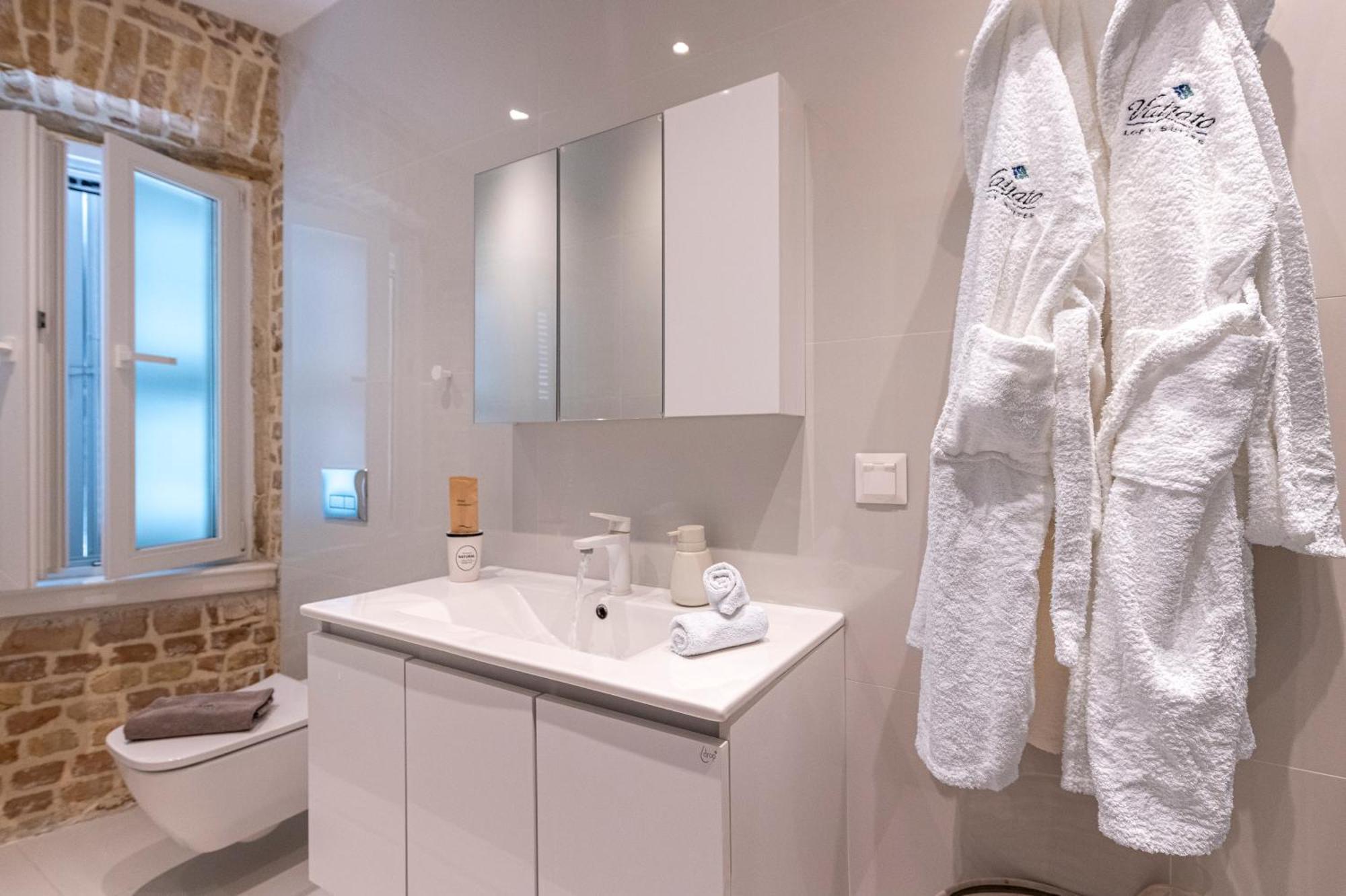 Vailato Swan White Suite Corfu  Exteriör bild